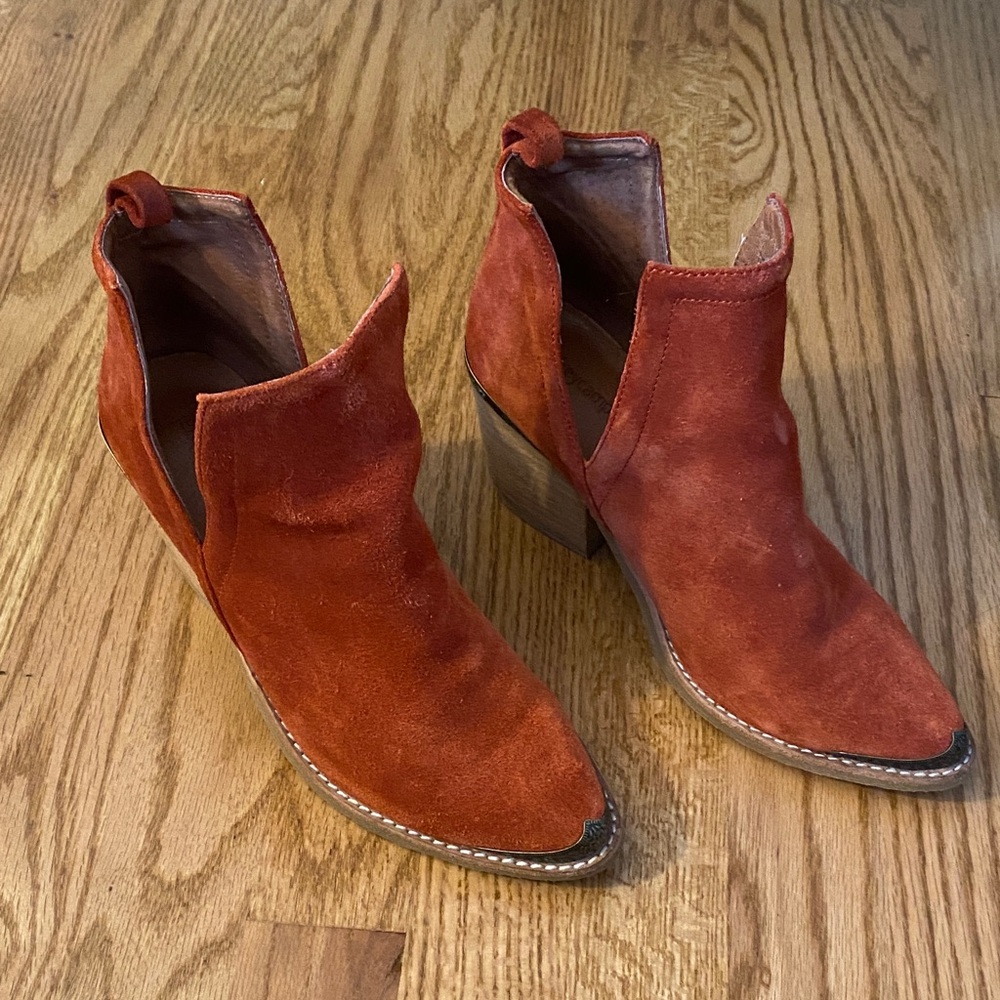 Jeffrey Campbell, Hunt the Plains Boots